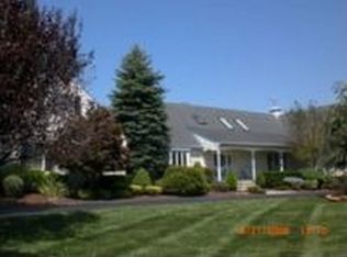 14 Regency Way, Manalapan, NJ 07726