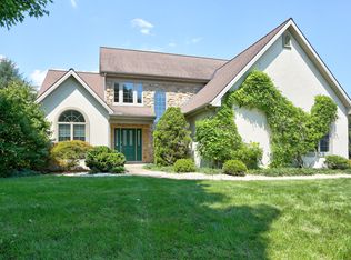 1153 Oakmont Dr, Lancaster, PA 17601