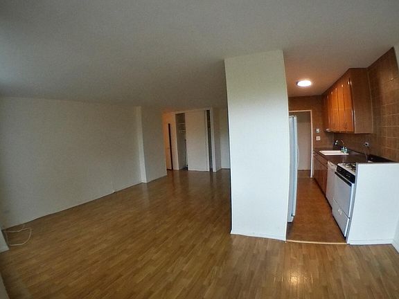 3rd image of 458 Neptune Ave APT 4A