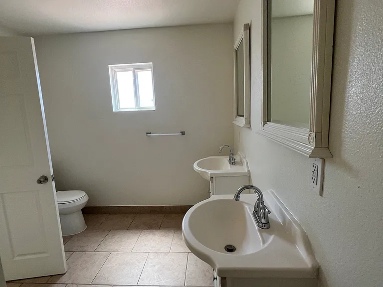 1125 Elder Ave #1 — Photo 6