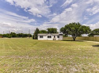18533 Comanche Rd, Justin, TX 76247