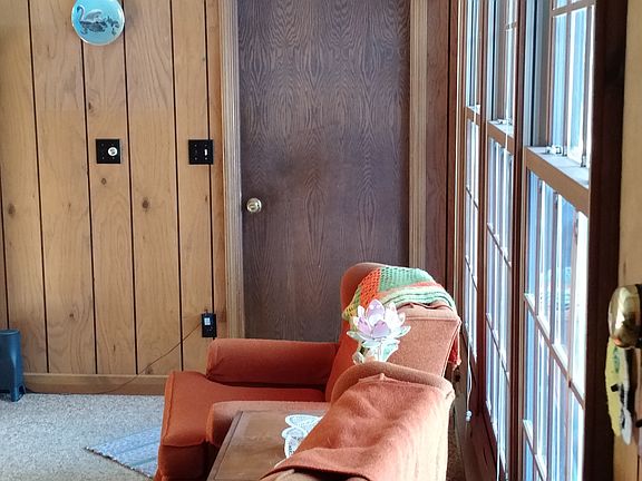 Great room doorway into gara