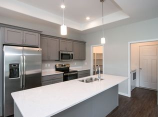 175 Charles Dr, Iowa City, IA 52245