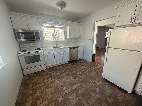 5th image of 73 Parkcenter Dr