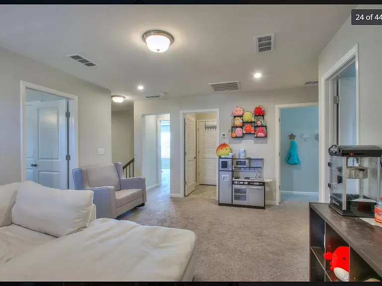 3613 Magpie Ln N — Photo 19