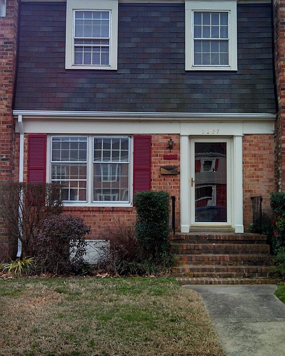 1st image of 2237 Cresthaven Ct