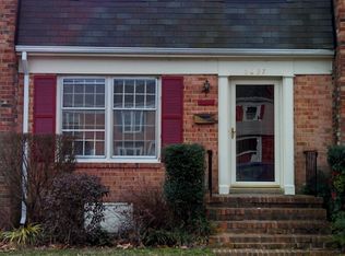 2237 Cresthaven Ct, Henrico, VA 23238