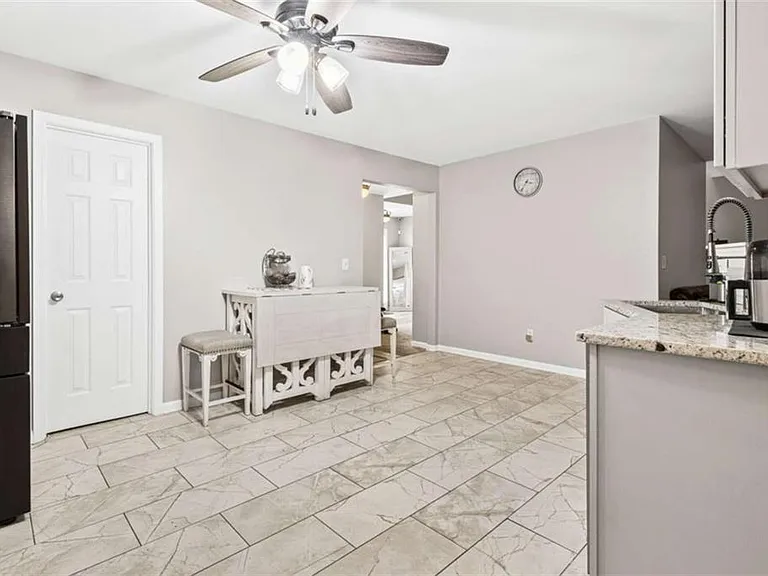 7155 Laurel Creek Dr — Photo 13