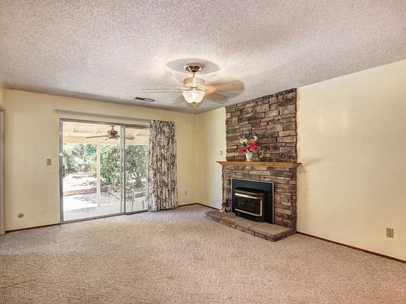 3rd image of 6910 Pintado Ct