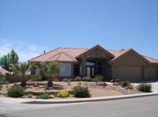 2747 W Canyon Ridge Cir, St George, UT 84770