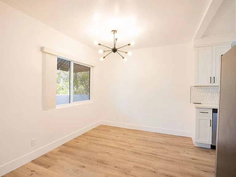 904 N Sierra Bonita Ave — Photo 31