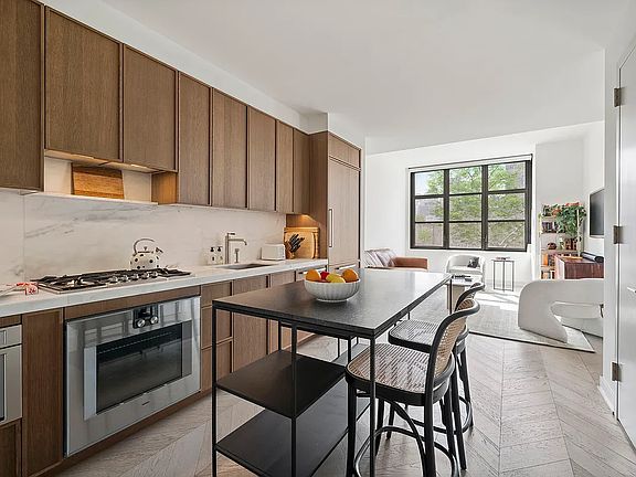 4th image of 115 York St #2H