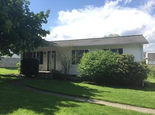 1607 Montana Ave, Summersville, WV 26651