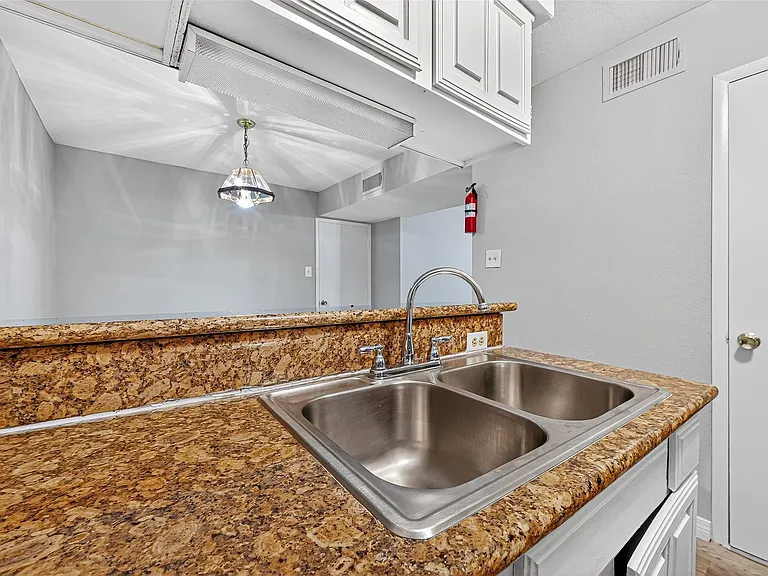 2110 Wilcrest Dr #138 — Photo 15