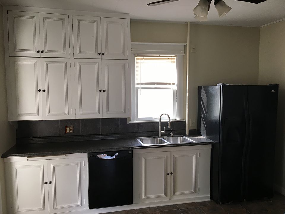 1st image of 3424 Renick St