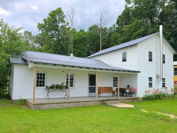 18395 Game Rd, Preston, MN 55965