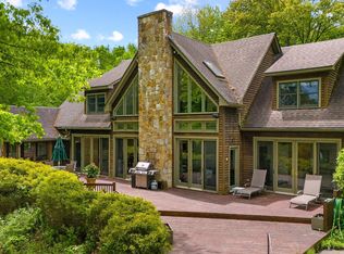 5 Easland Rd, West Stockbridge, MA 01266