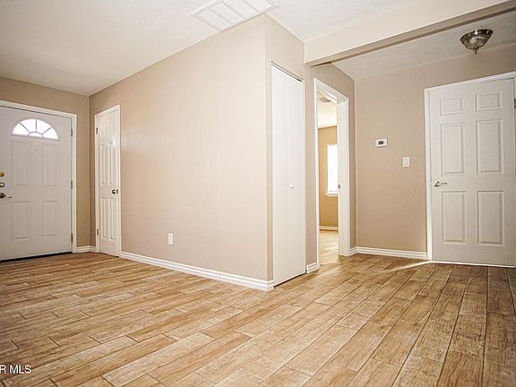 5th image of 1107 Cuba Dr