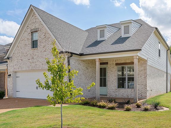 2nd image of 10 Chickasaw Trace Dr