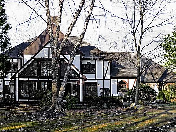 2nd image of 5 Osprey Dr