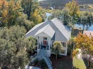 121 Laurel Grove Rd, Brunswick, GA 31523