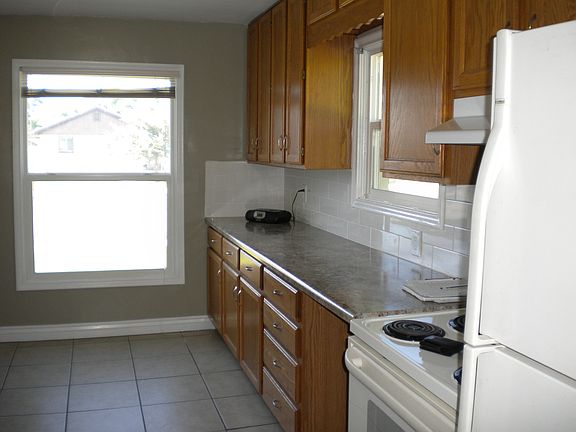 2nd image of 262 E Vidas Ave