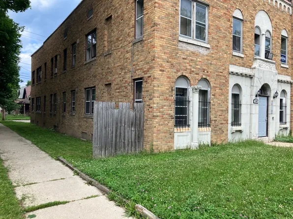 330 W Keefe Ave #2, Milwaukee, WI 53212