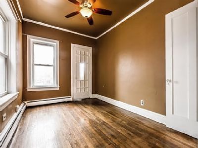 5th image of 6841 S Paxton Ave