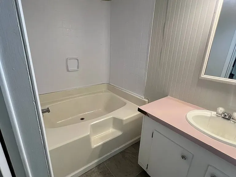 1465 Newton Dairy Rd — Photo 3