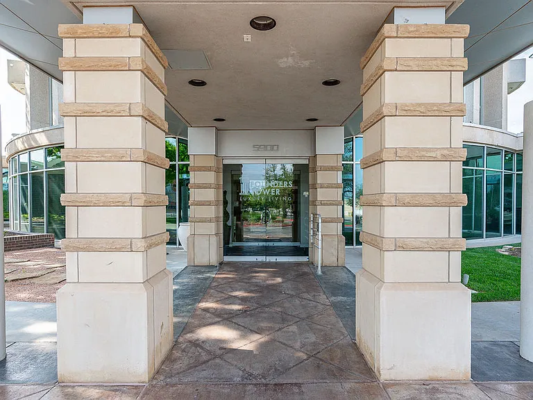 5900 Mosteller Dr #111 — Photo 3