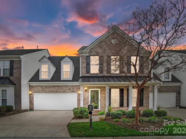 4912 Lebaron St, Charlotte, NC 28270