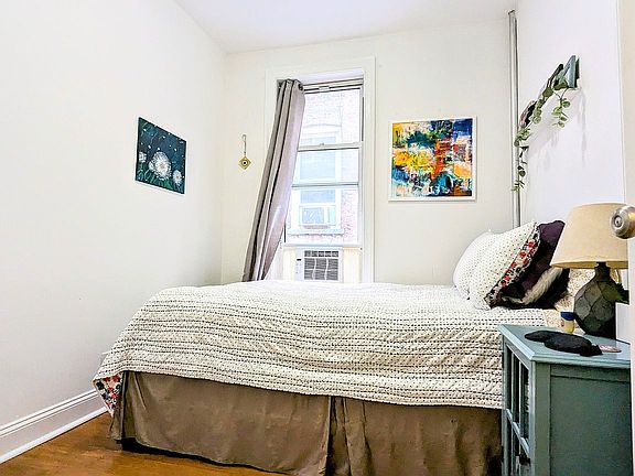 5th image of 711 Sterling Pl APT 2