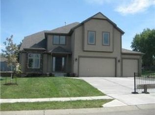 717 S Franklin St, Raymore, MO 64083