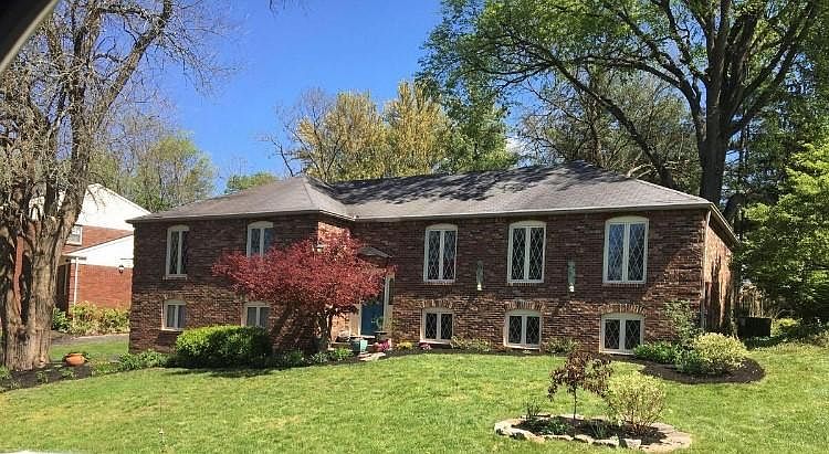 Bi-level brick home