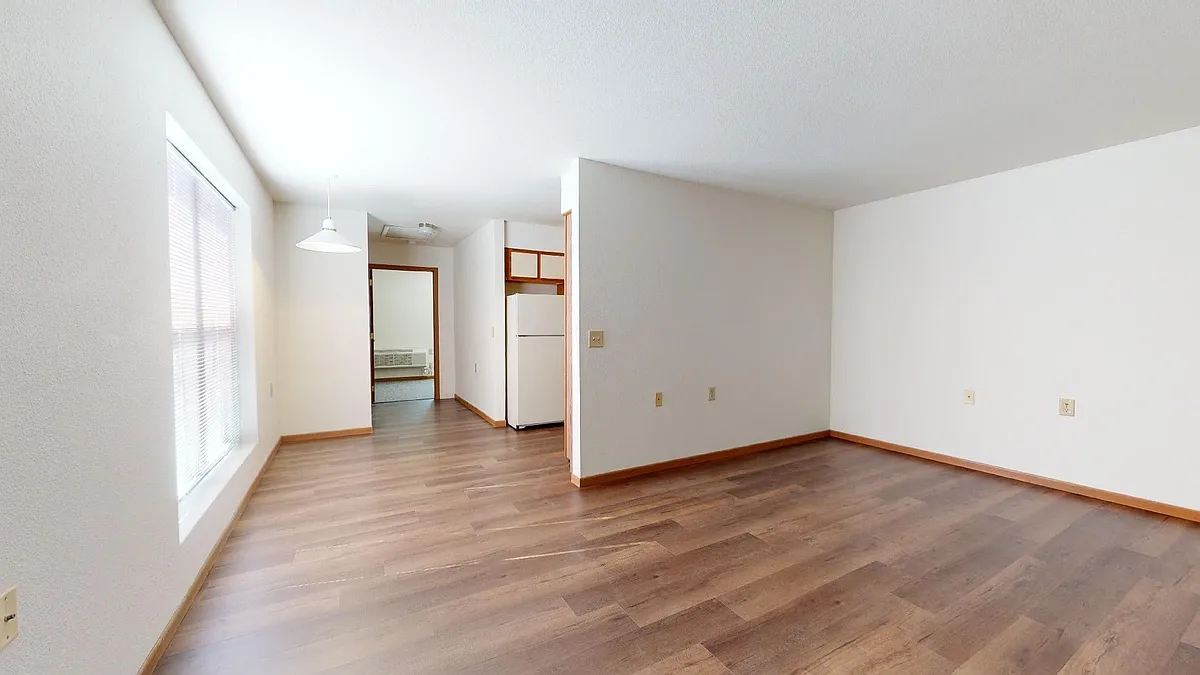 Building Photo - Eastern Townhomes