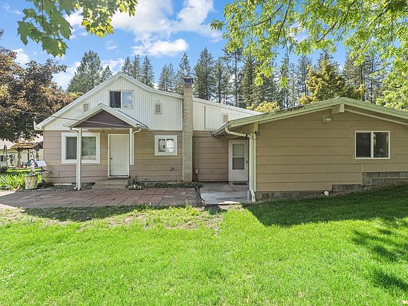 4th image of 611 Hegney Way