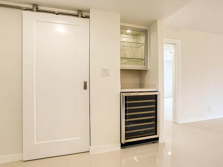 535 Oaks Dr #510 — Photo 12