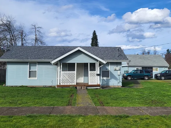1124 E Madison Ave, Cottage Grove, OR 97424