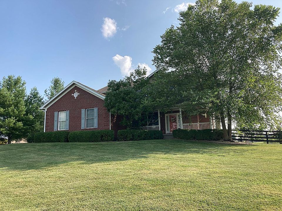 1st image of 391 Crafton Dr