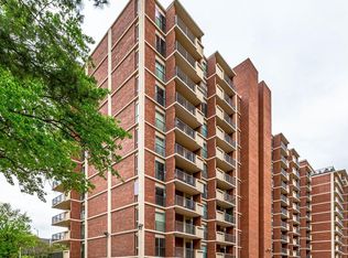 1300 Army Navy Dr APT 630, Arlington, VA 22202