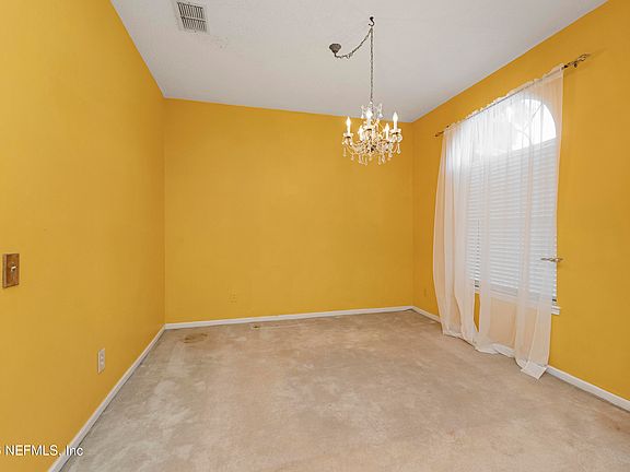 5th image of 1048 WHIRLAWAY Circle