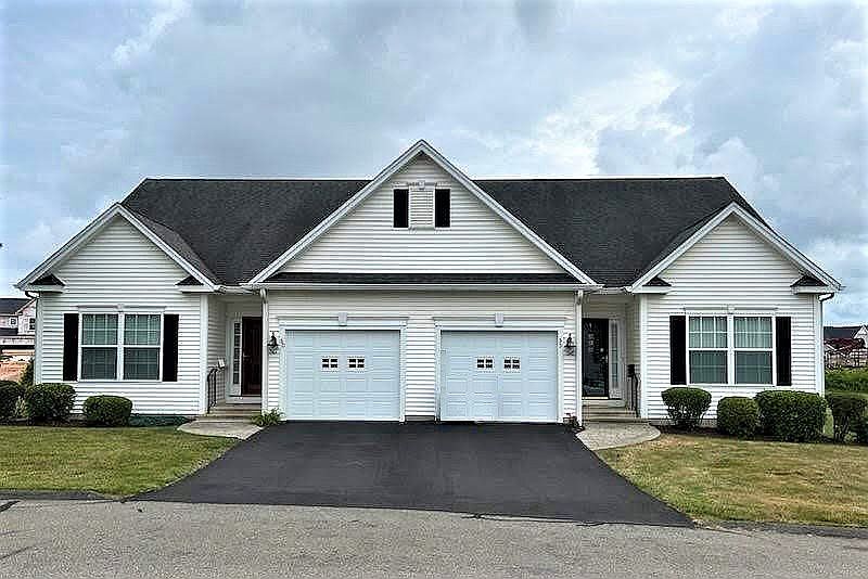 Unit 60 & 62 (#60 for Sale)