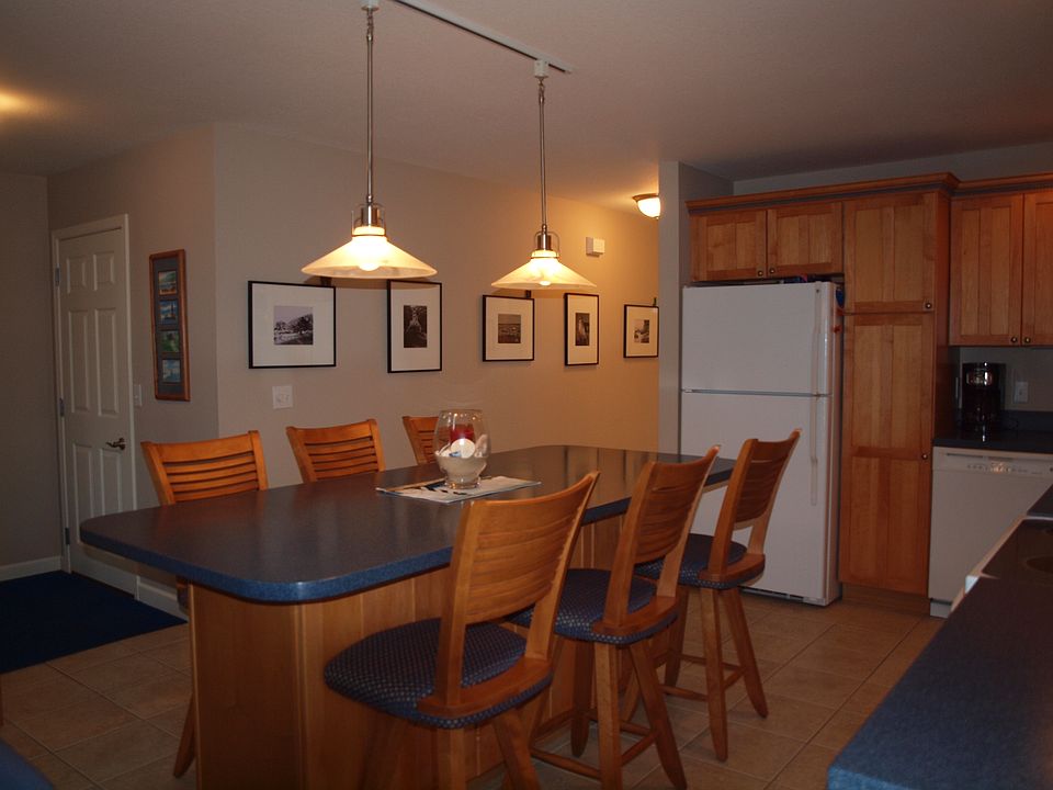 Kitchen and Island
