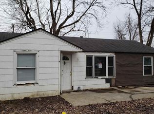 1700 S Oakdale Dr, Yorktown, IN 47396