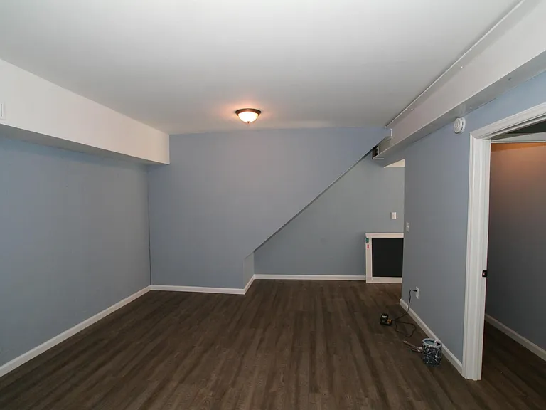 109 Ashe Ave — Photo 14