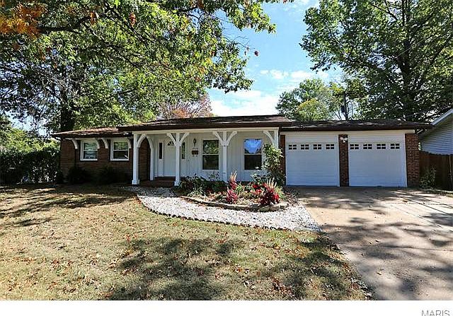1st image of 2520 Palm Dr