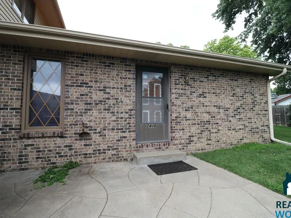 2440-2446 S Canterbury Lane