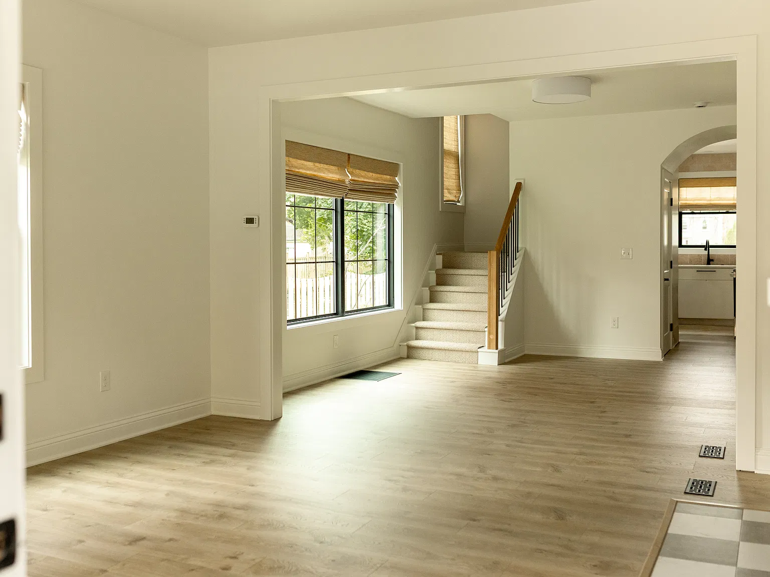 3 bed, 1.5 bath, 1300 sqft, $2,450 — Photo 4