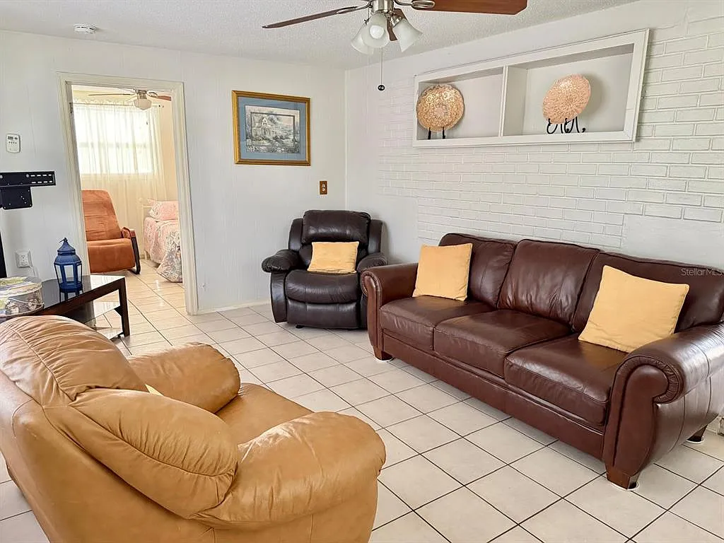 2 bed, 1.0 bath, 900 sqft, $1,650 — Photo 4