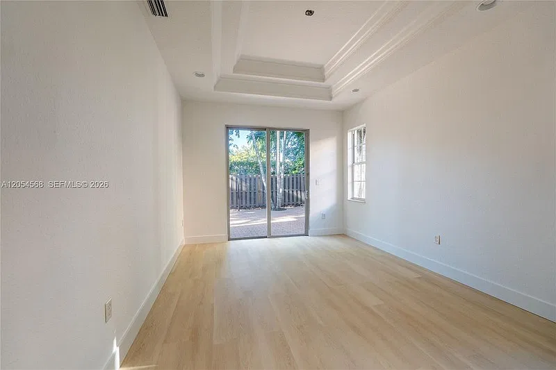 11213 NW 71st Ter #11213 — Photo 4